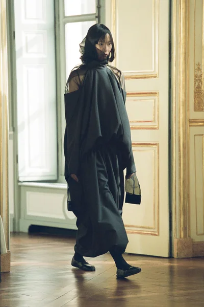 Look 32